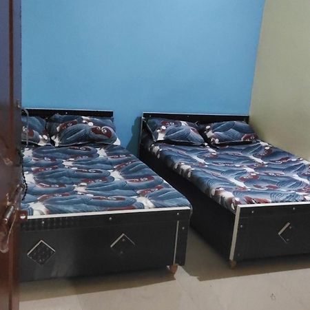 Yashu Homestay Ujjain Exteriör bild