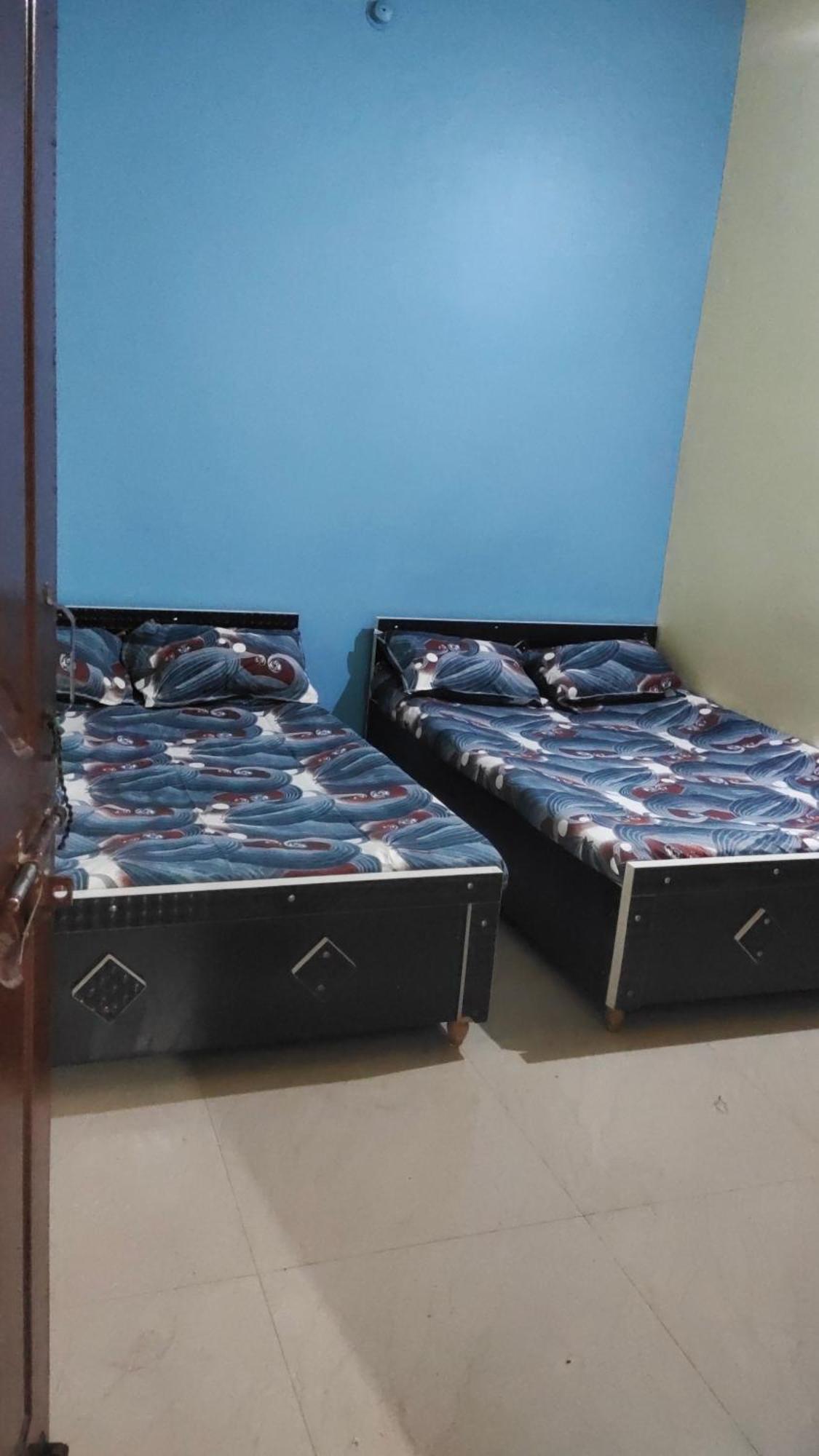 Yashu Homestay Ujjain Exteriör bild
